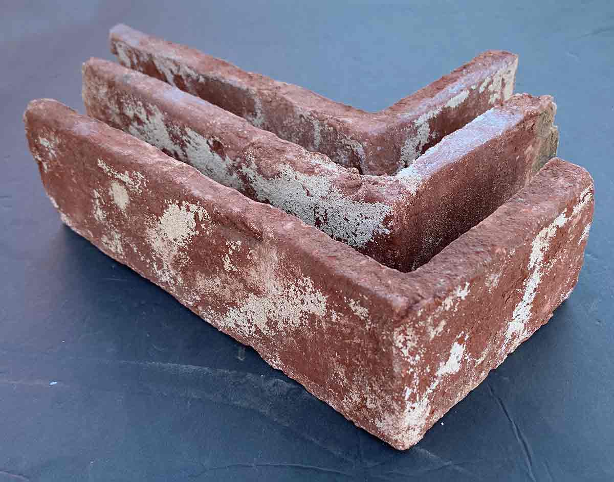 Modular Whitewashed Thin Brick Veneer. Aged and Weather-Beaten Finish with Subtle Distress.