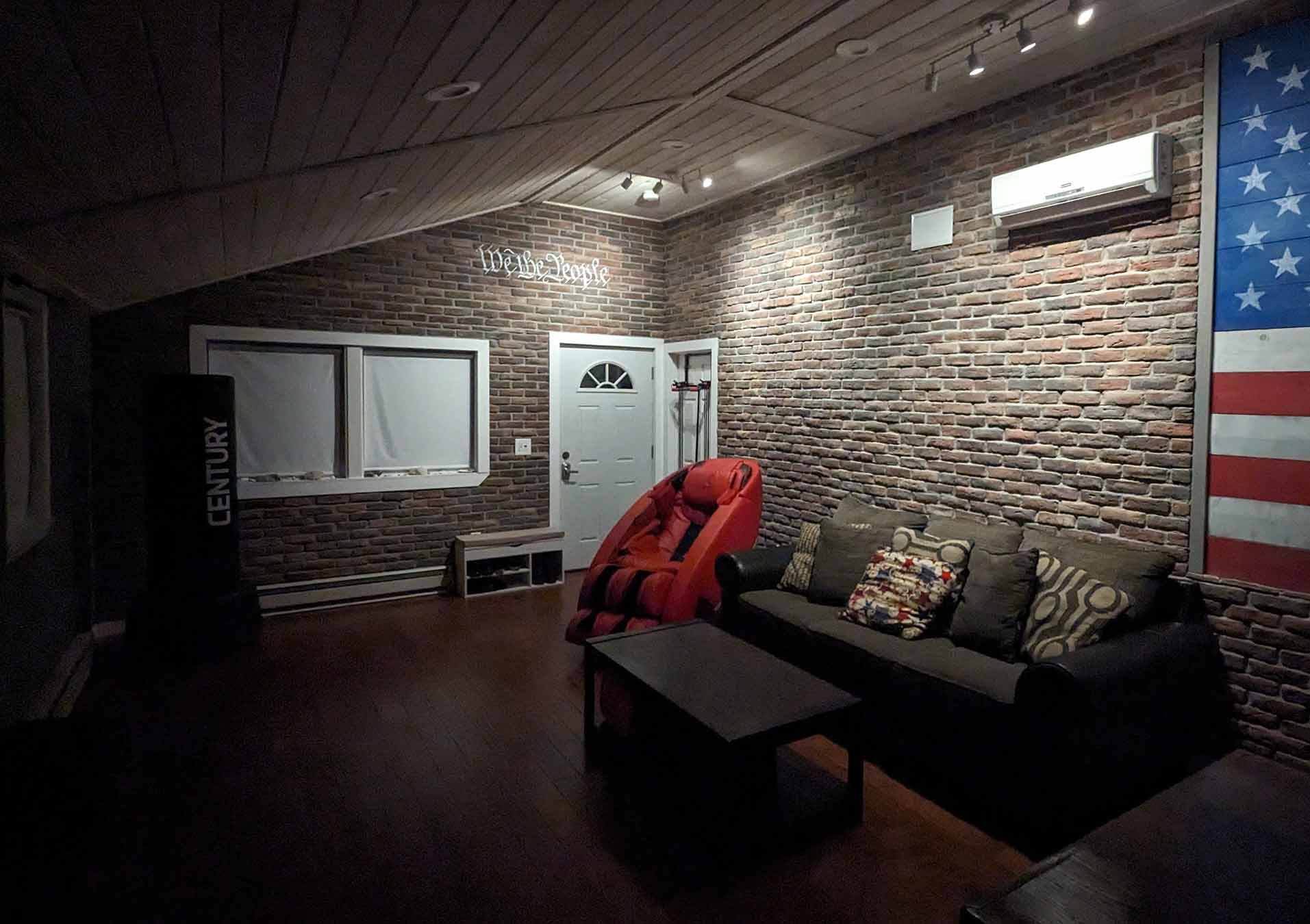 Antique Brick 2906. Weathered Thin Brick Veneer in 0.5″ Thickness. Distressed Surface with Authentic Aged Feel.