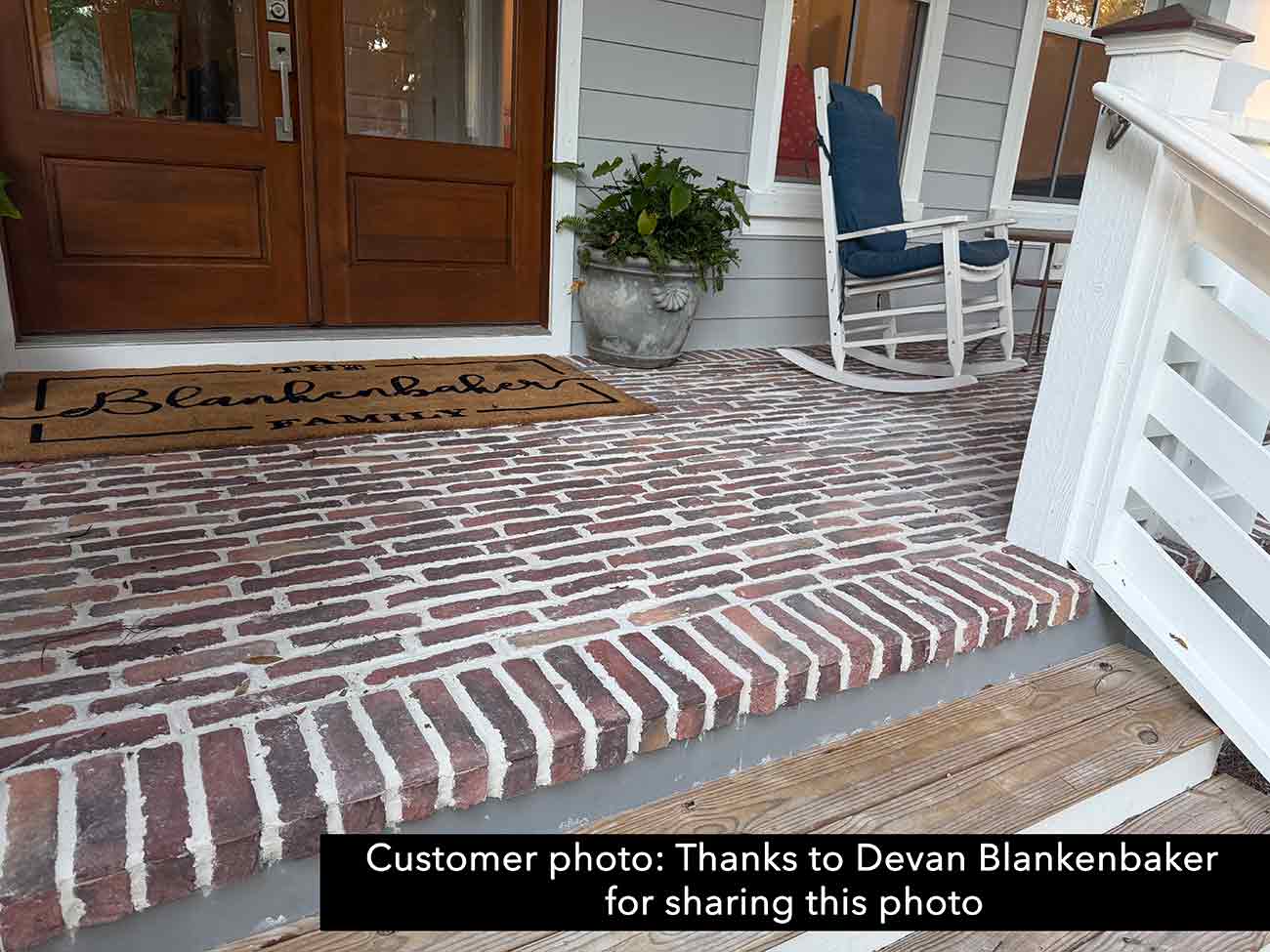 Renewed Antique Brick 2906. Weathered Thin Brick Veneer in 0.5″ Thickness. Distressed Surface with Authentic Aged Feel.